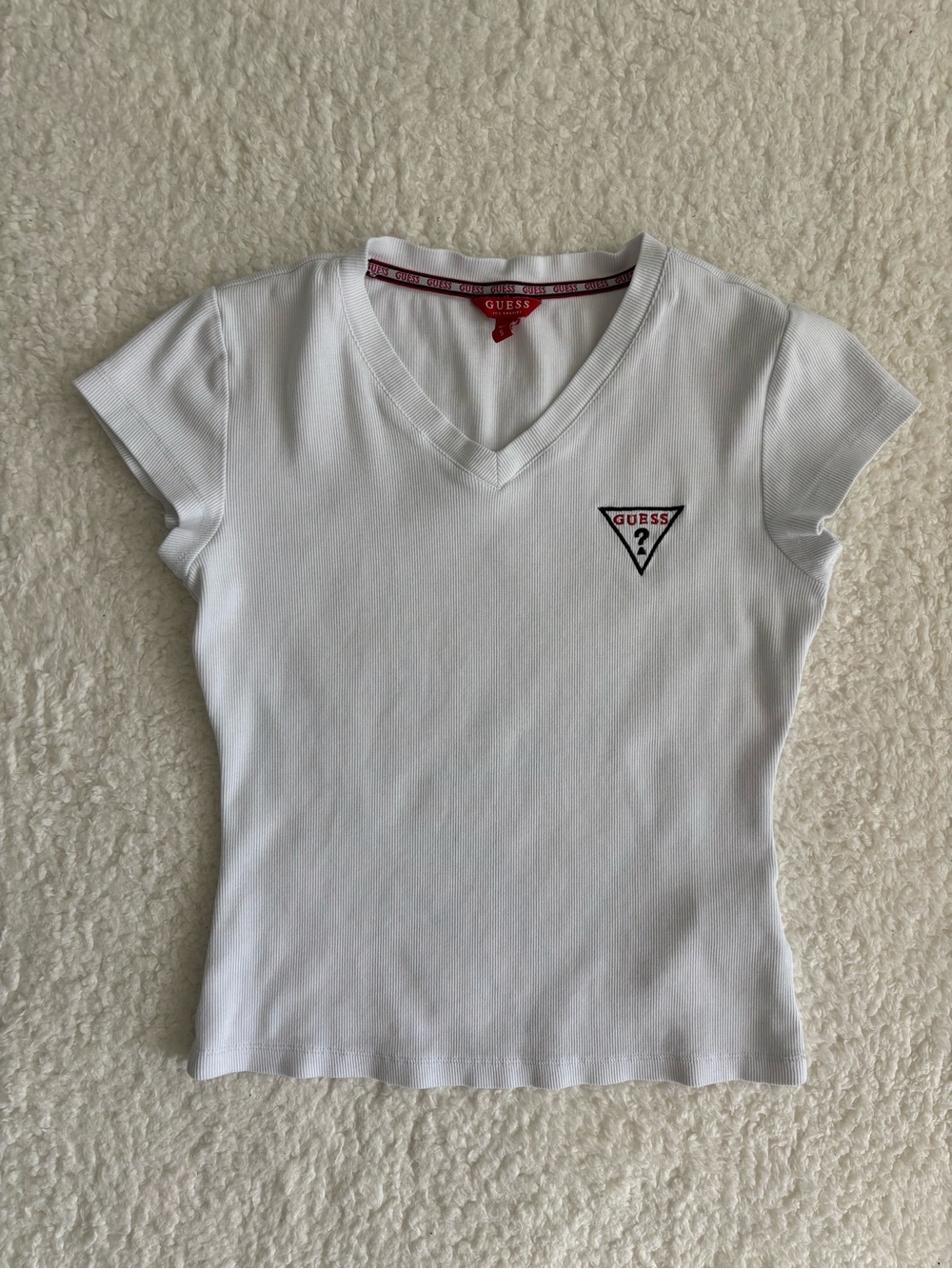 Vintage Guess Los Angeles White Ribbed V-Neck T-Shirt Women’s S Triangle Logo